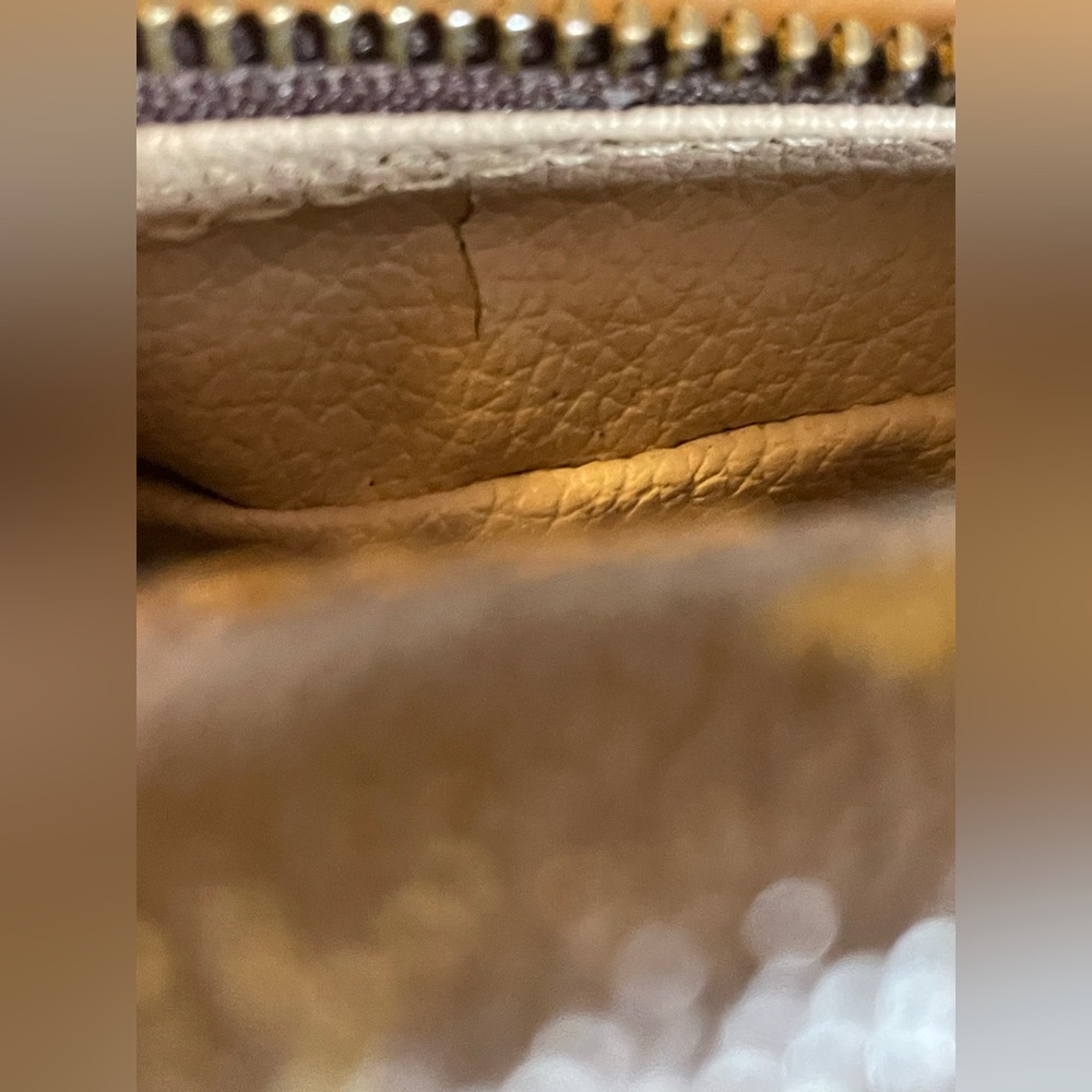 Louis Vuitton Trousse 23 Unisex Classic Monogram Canvas Cosmetic Bag | Vintage - Picture 15 of 17